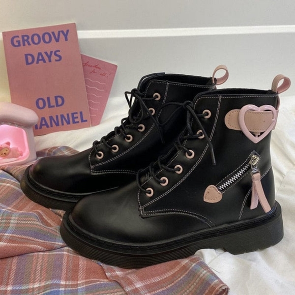 Sweet Dreams Kawaii Platform Boots - Picture 4 of 5